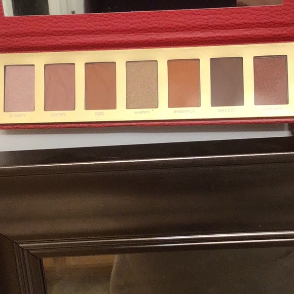 Makeup Revolution Makeup Disney Makeup Revolution Snow White Seven